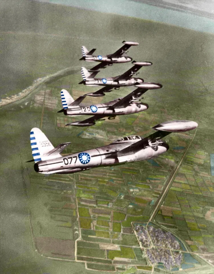 F-84 fighter jets of the KMT air force conducting exercises above Taipei, 1955. The F-84s were the mainstay of the ROC air force, gaining the upper hand in many air combat victories over the CCP.