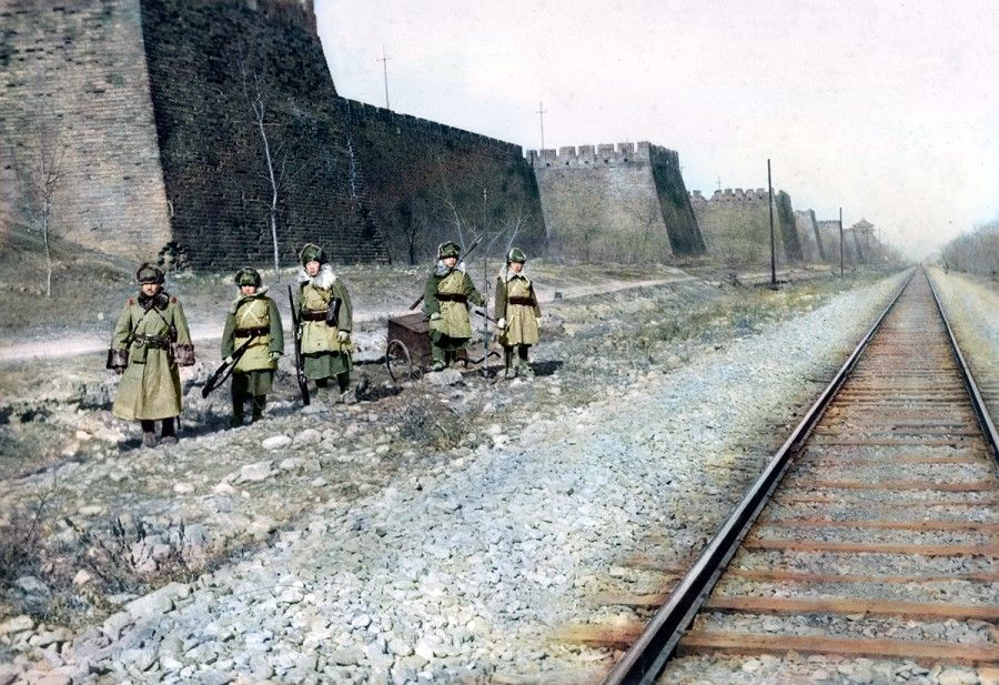 Japanese troops holding exercises outside the Beijing city wall, 1935.