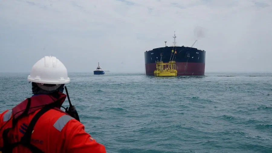 Oil tanker HELGA is moored at one of Iraq's southern offshore oil terminals near Basra as it prepares to load crude oil, becoming the second vessel to arrive since the closure of the Strait of Hormuz, 24 April 2026. (Mohammed Aty/Reuters)