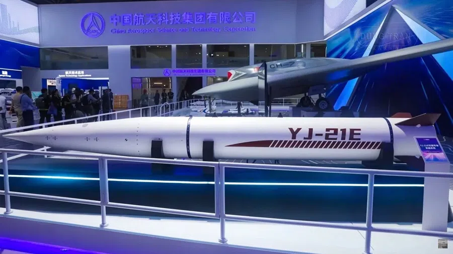 A screen shot from a video featuring the YJ-21 missile. (Internet)