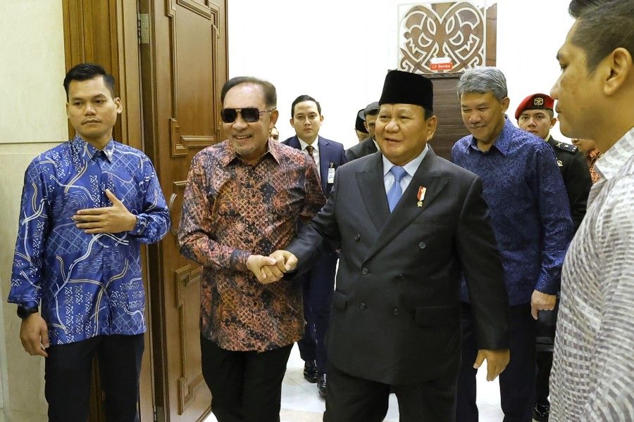Malaysian Prime Minister Anwar Ibrahim (second from left) with Indonesia's President-elect Prabowo Subianto in Malaysia, on 4 April 2024. (fotoBERNAMA)