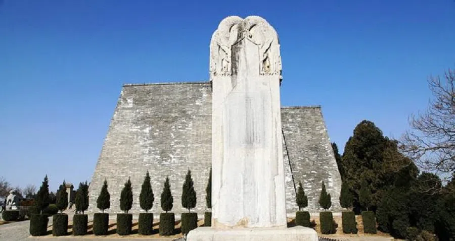 Wu Zetian's Wordless Stone Stele. (Internet)