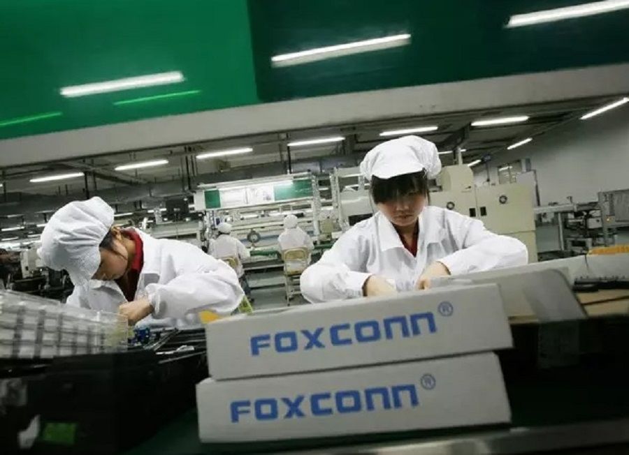 An assembly line in Foxconn's Zhengzhou plant, 2021. (Internet)