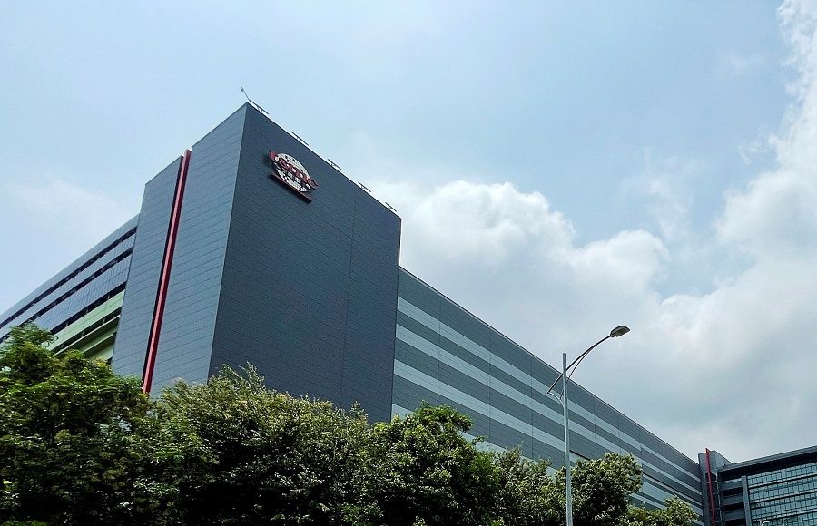 Taiwan Semiconductor Manufacturing Company (TSMC) Fab 15B, one of the company's four giga semiconductor fabrication plants, is pictured in Taichung, Taiwan, 2 September 2021. (Yimou Lee/File Photo/Reuters)