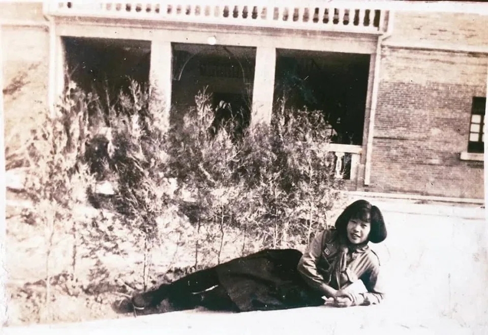 Mother in her teenage years, studying at a normal university in Xi'an. (Photo provided by Chiang Hsun)