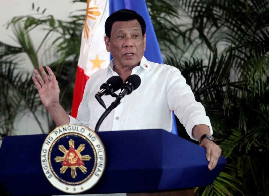 President Rodrigo Duterte speaks at Davao International airport in Davao City in southern Philippines, 8 September 2018. (Lean Daval Jr/REUTERS)