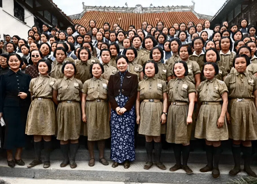 In 1943, Soong Mei-ling visited female students at an orphanage.