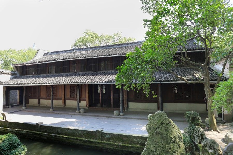Tianyi Ge (Tianyi Chamber) in Ningbo carried a private book collection, but few people were allowed access. (Wikimedia)