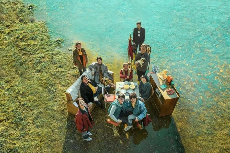 Publicity poster of Xin Shuang’s phenomenal mini-series The Long Season (《漫长的季节》2023).