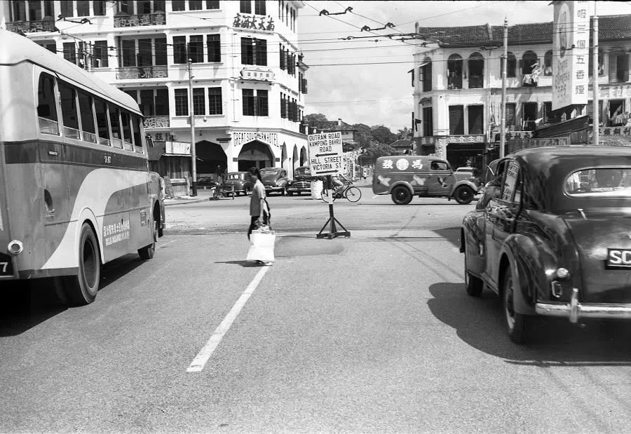 A partial view of the Nam Tin Building which used to house the Great Southern Hotel in Chinatown, 1953. (SPH Media)