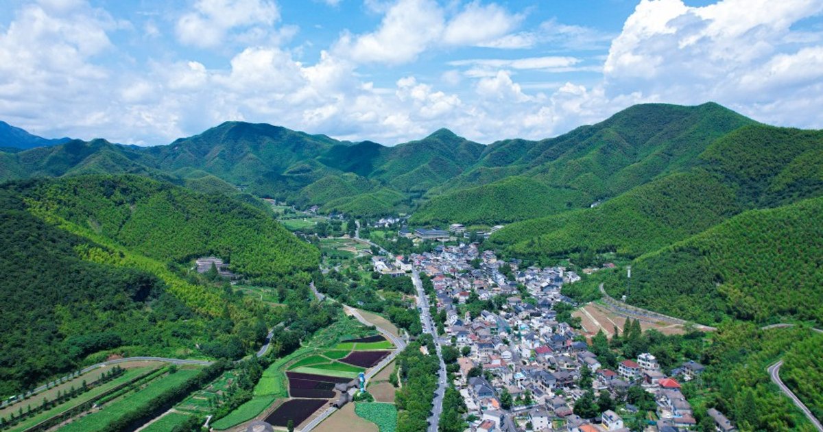 The new rural dream: China’s urbanites seek greener pastures