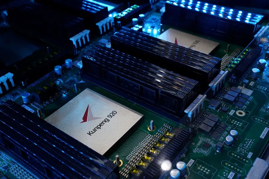 Kunpeng 920 chipset is on display at Huawei's booth during the 2020 China International Fair for Trade in Services (CIFTIS) in Beijing, China, 4 September 2020. (Tingshu Wang/Reuters)