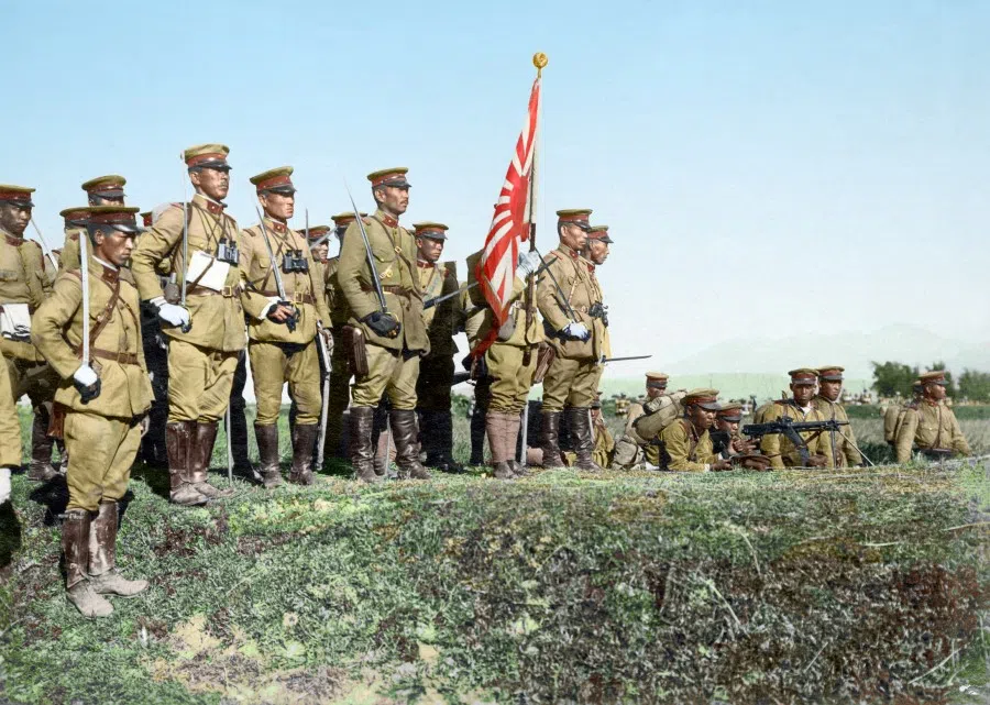 Taiwanese soldiers under Japanese rule, undergoing field training and demonstrating their strength in 1925.