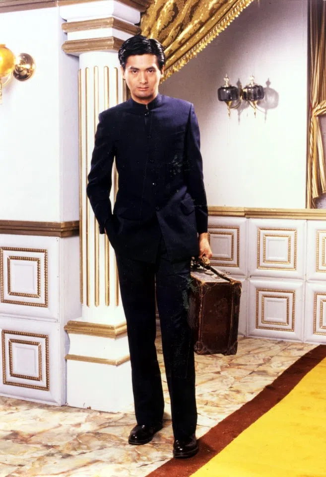 Chow Yun-fat became a big star in the Chinese community with his role in The Bund (上海滩), and later also became a well-known Asian star in Hollywood.