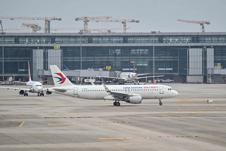 An Airbus A320 aircraft of China Eastern Airlines taxis at the Shanghai Pudong International Airport in Shanghai, China, on 17 April 2025. (Hector Retamal/AFP)