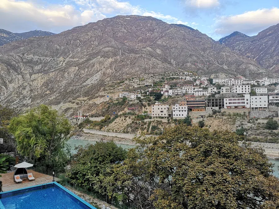 Benzilan was a well-known ancient ferry crossing along the Tea Horse Road.