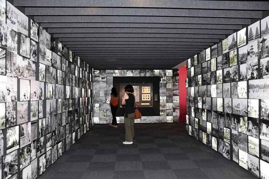 People visit the exhibition “Untold Stories: Four Singapore Artists’ Quest for Inspiration in Bali 1952” at the National Library in Singapore. (SPH Media)