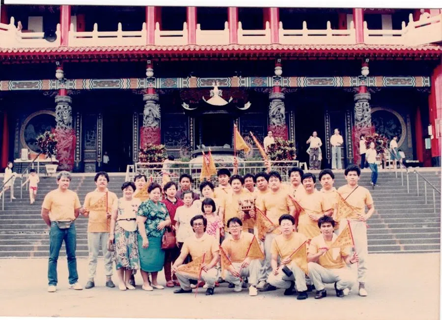 My father (far left) with temple members on a pilgrimage to Jiu Hua Shan Di Zang Temple (九华山地藏庵), Taiwan, 1990s.