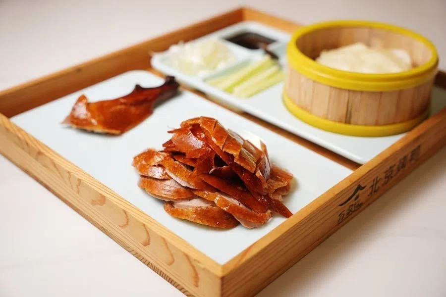 Peking duck served at Wan Jia Fu Innovative Chinese Cuisine. (Chia Ti Yan/SPH Media)