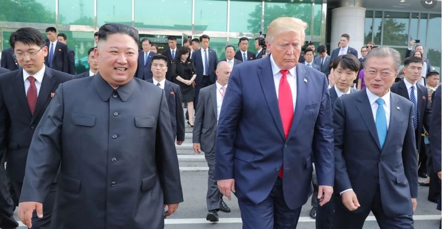 North Korean leader Kim Jong Un (left), former US President Donald Trump (centre) and South Korean President Moon Jae-in, undated. (Internet)