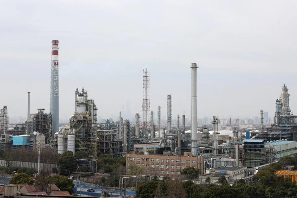 Facilities of a Sinopec plant in Shanghai, China, on 26 March 2026. (Go Nakamura/Reuters)