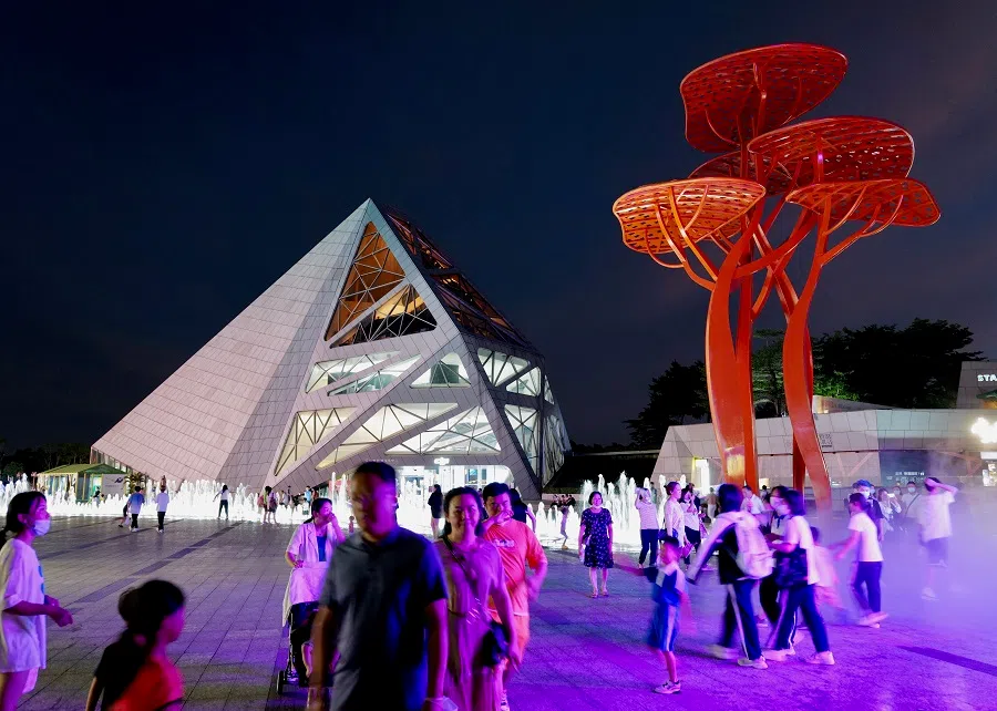 People visit the OCT Harbour in Shenzhen, China on 30 August 2021. (HKCNA/CNS)
