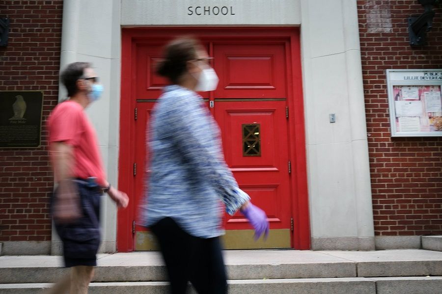A public school stands on the Upper East Side in the Manhattan borough of New York City, 7 August 2020. (Spencer Platt/Getty Images/AFP)