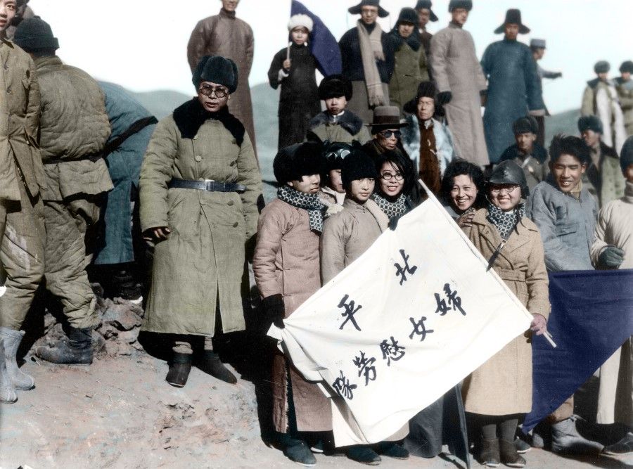 In March 1933, Japanese troops in Manchuria broke through the Great Wall in the south, and the Chinese forces fiercely resisted. The photograph shows Chinese women in Beijing expressing support for the frontline Chinese troops, boosting the determination of the Chinese people to resist war.