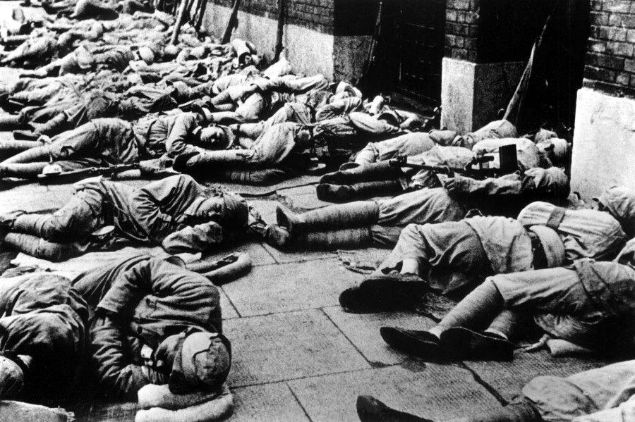 In 1949, the Chinese Communist Party won out against the Kuomintang. The People's Liberation Army entered Shanghai and slept on the streets without taking up space in civilian homes, in order to build a good image.