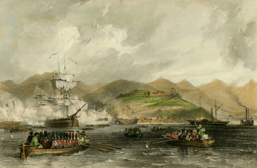 Etching by 19th century British artist Thomas Allom, showing British troops attacking Dinghai. The British army shifted its offensive from Xiamen to Dinghai, easily capturing it as it focused its troops there. The Qing army, which was still using so-called "cold weapons", crumbled under the cannons of British ships.