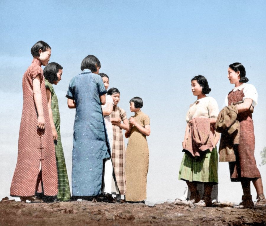 A photograph by the Japanese government promoting multi-ethnic interaction in Manchukuo, 1930s.