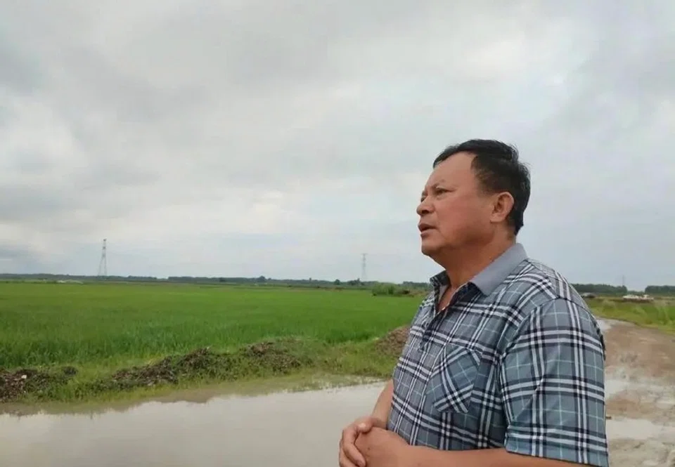 Huang Deyi and his family members were charged for building a bridge without authorisation. (Weibo)