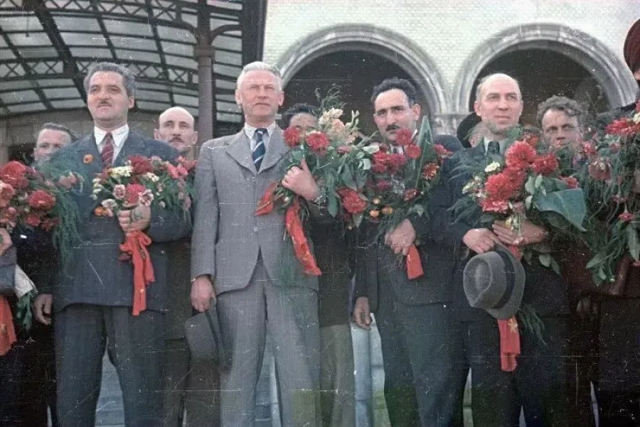 In October 1949, the Soviet Union sent a large delegation to attend the grand ceremony celebrating the founding of the People's Republic of China.