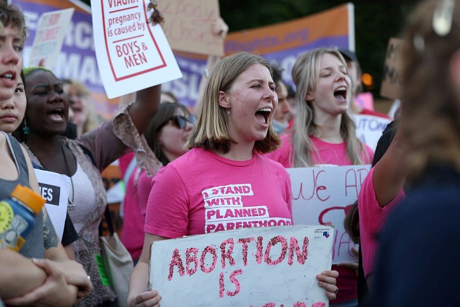 Protesters participate in a chant during a pro-abortion rights march and rally held in reaction to the expected reversal of the landmark Roe v. Wade abortion rights, in Atlanta, Georgia, US, 3 May 2022. (Alyssa Pointer/File Photo/Reuters)