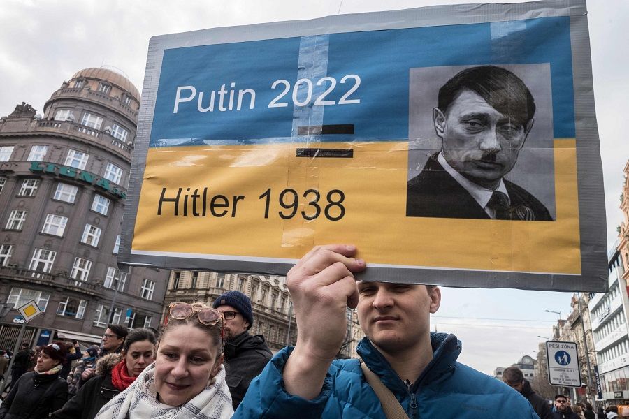 Protestors take part in a demonstration against Russia's invasion of Ukraine, on 27 February 2022 at the Wenceslas Square in Prague, Czech Republic. (Michal Cizek/AFP)
