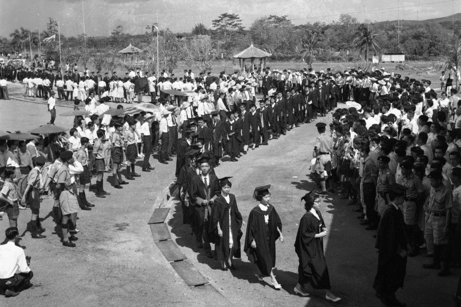Nantah's first graduation ceremony, 1960. (SPH Media)