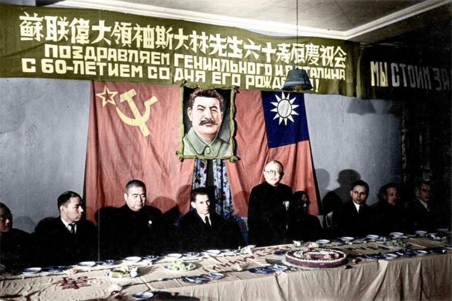 In 1939, China and the Soviet Union celebrated Joseph Stalin's 60th birthday in Chongqing, strengthening their will to fight Japan together.