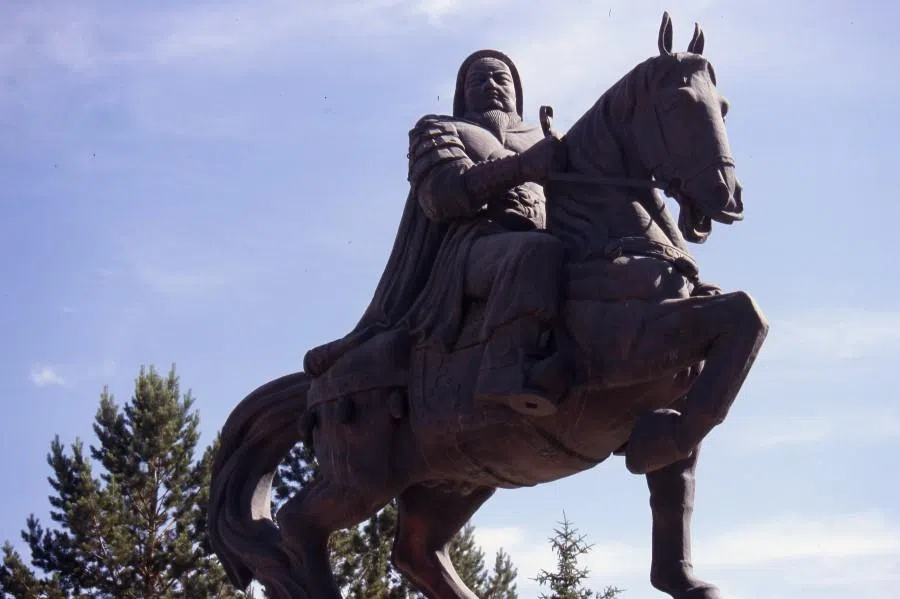 A statue of Genghis Khan on his steed.