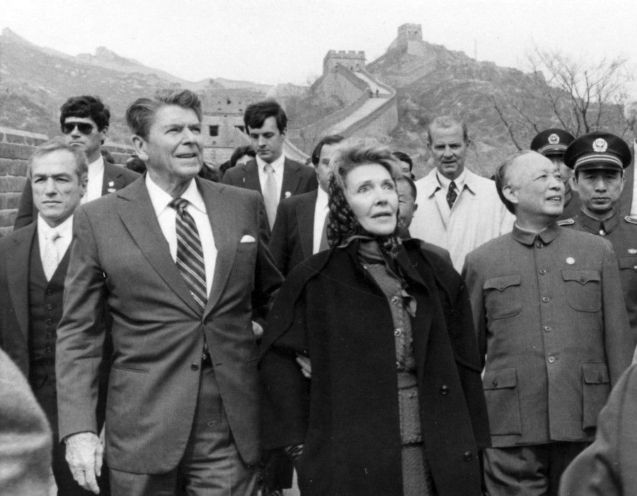 In April 1984, US President Ronald Reagan and First Lady Nancy Reagan visited the Great Wall; the US presidents that followed also had photos on the Great Wall as a symbol of friendship between China and the US. Reagan was known for his tough anti-communist stance, but after becoming the US president, he immediately sought to improve China-US relations.