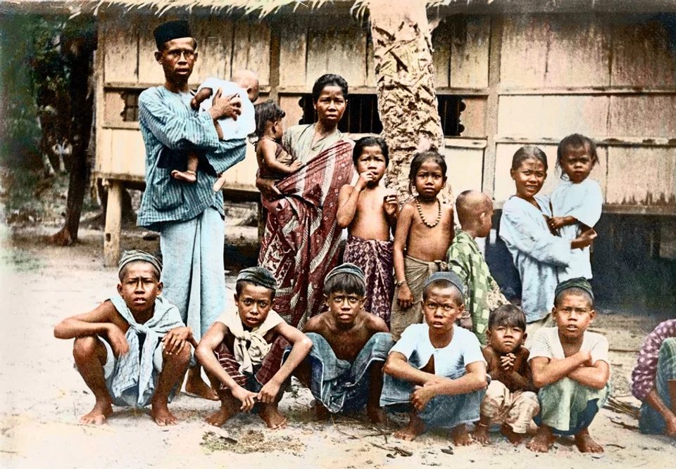 A Malay family on the banks of the Kallang River, 1900s. They were mainly farmers.