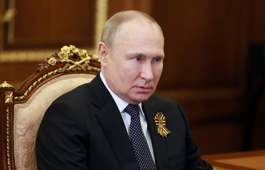 Russian President Vladimir Putin attends a meeting in Moscow, Russia, 9 May 2022. (Mikhail Metzel/Sputnik/Pool via Reuters)