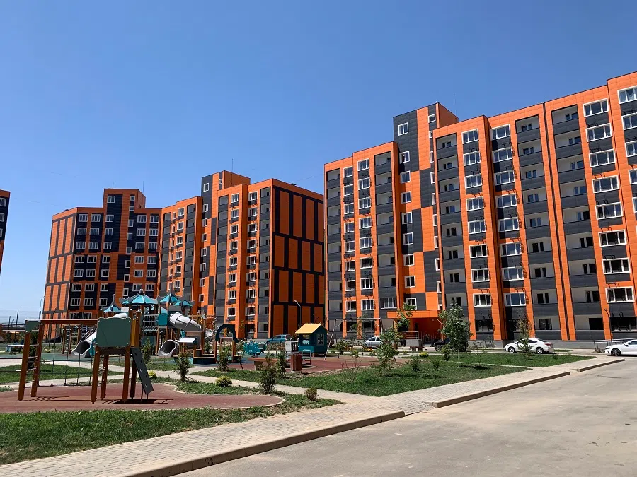 Residential buildings in the G4 City. (Photo: Han Yong Hong)
