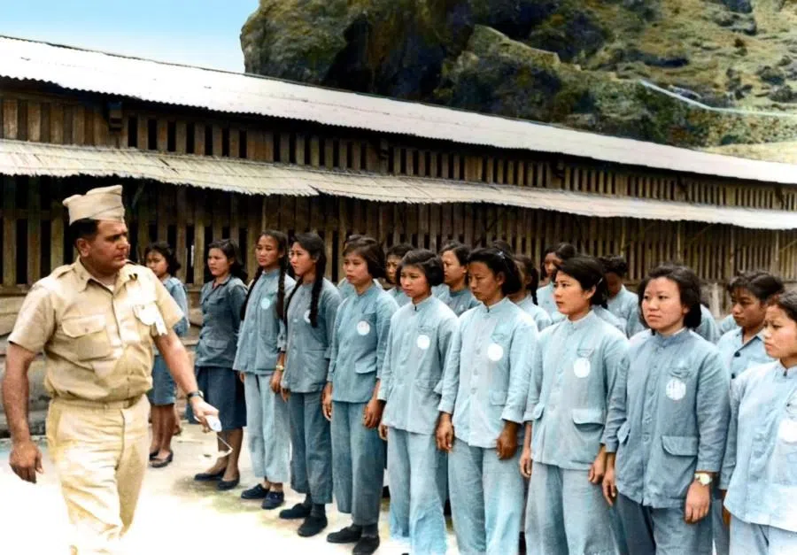 Political advisers from the US Military Advisory Group visit the political prisoners’ prison on Green Island, mid-1950s.