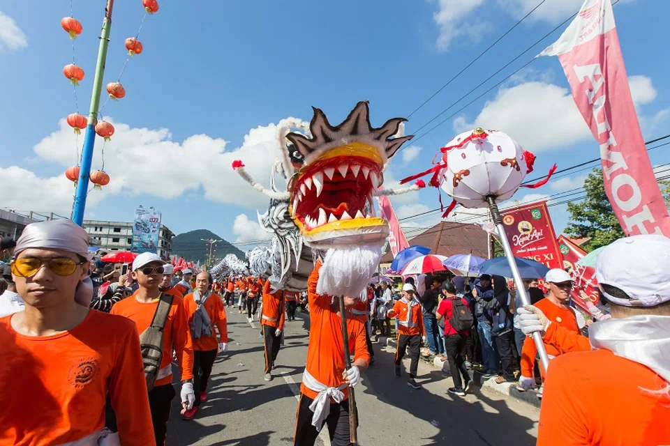 A dragon dance show during the Chap Goh Meh festival at Singkawang, West Kalimantan, Indonesia. (iStock)