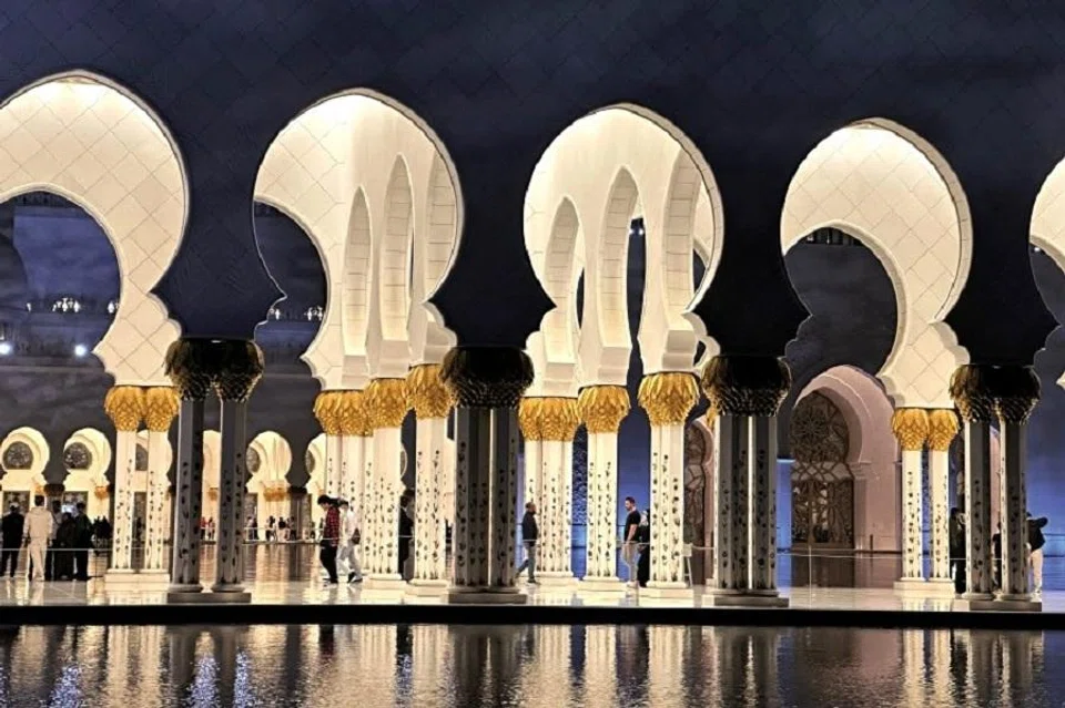 The Grand Mosque of Abu Dhabi on 29 December 2024. (Feng Yiming/Caixin)