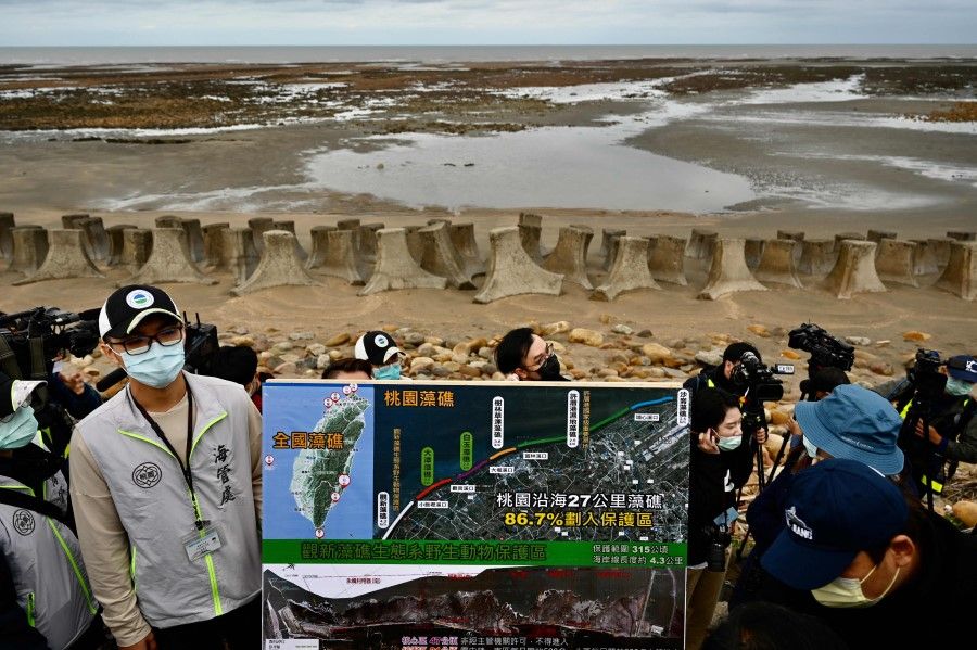 An algae reef zone is seen before Taiwan President Tsai Ing-wen arrives for an inspection at the coast of the Guanyin district in Taoyuan on 25 November 2021. (Sam Yeh/AFP)