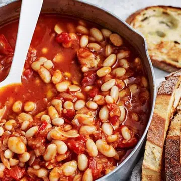Chilli Beans With Tomato Sauce