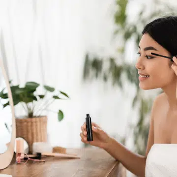 moisturise-your-lashes-with-these-16-conditioning-mascaras