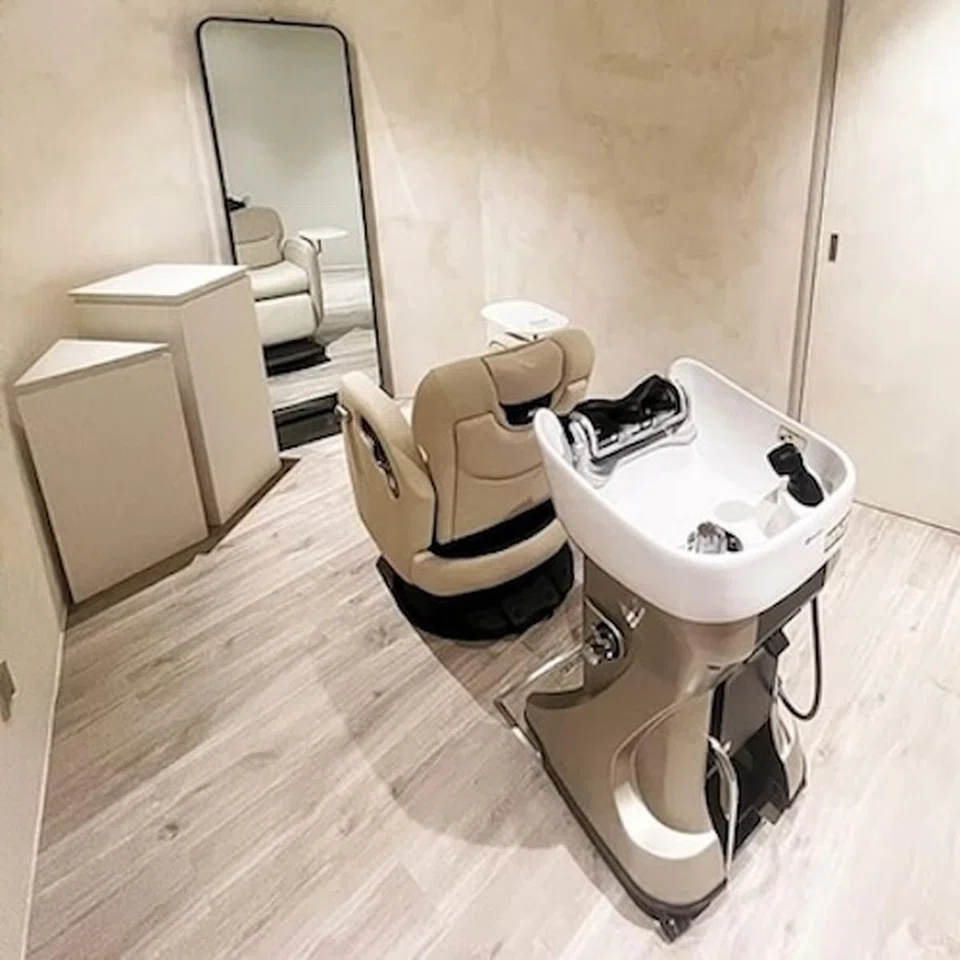 Directory-Coulisse-Heir-Postpartum-Hair-Loss-Therapy-spa-awards-2024