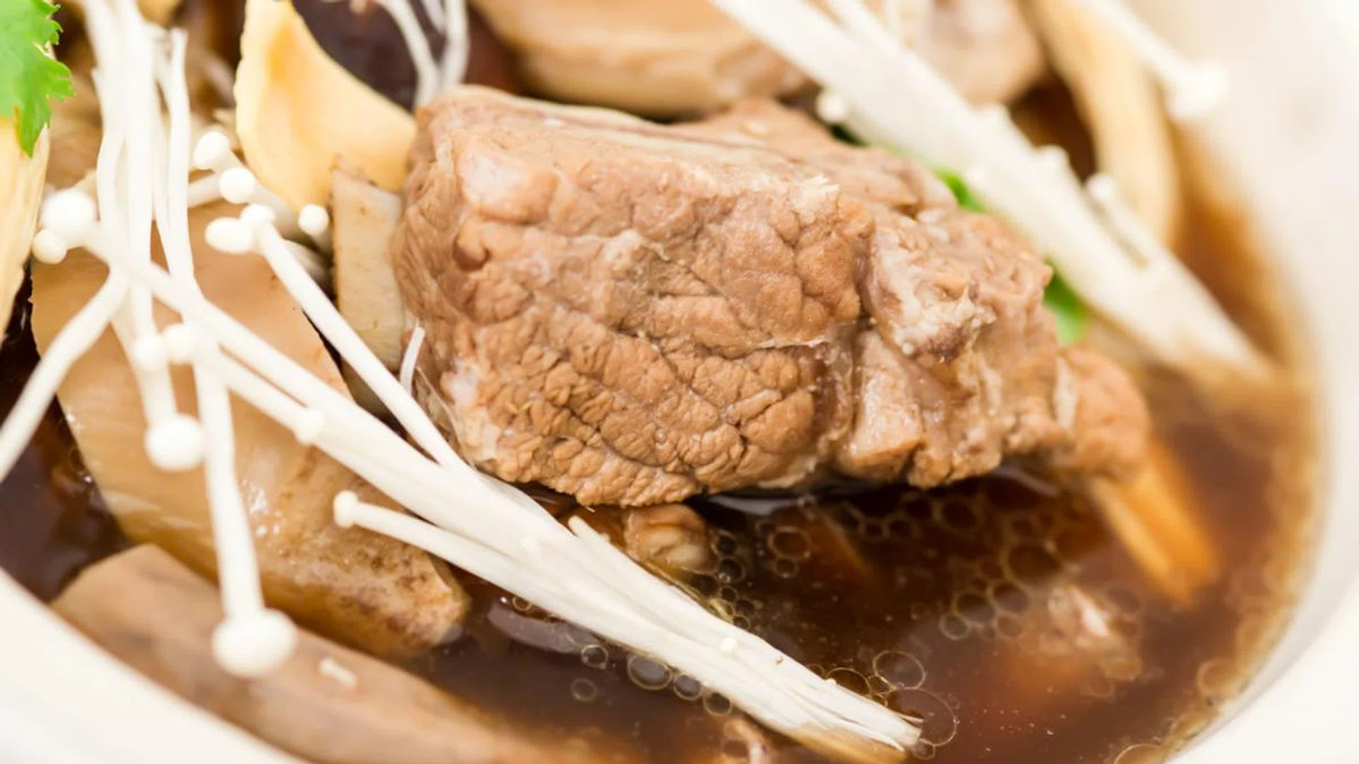 Credit: Nipon Laicharoenchokchai/123RF